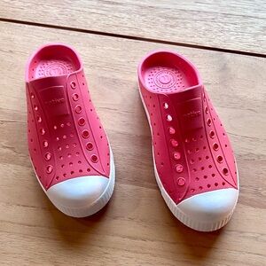 Native Jefferson slip on Clog Shoes (C13)